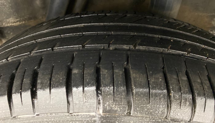 2015 Honda City SV MT PETROL, Petrol, Manual, 96,488 km, Left Rear Tyre Tread