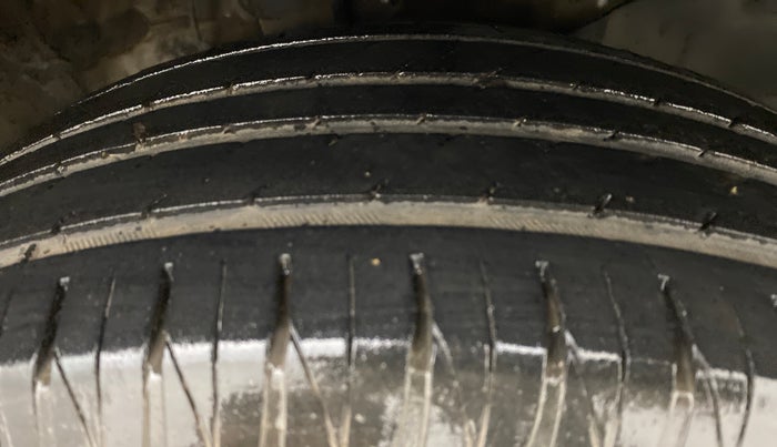 2015 Honda City SV MT PETROL, Petrol, Manual, 96,488 km, Right Front Tyre Tread