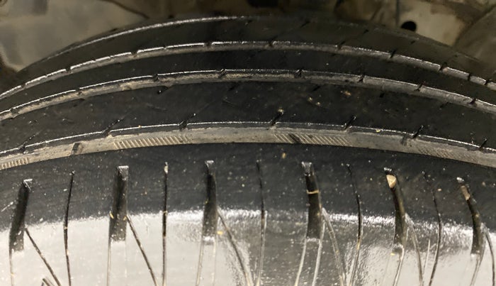 2015 Honda City SV MT PETROL, Petrol, Manual, 96,488 km, Left Front Tyre Tread
