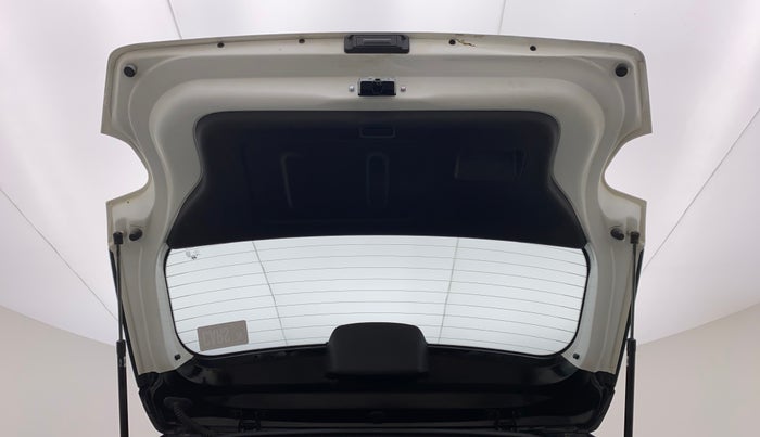 2020 Hyundai VENUE SX 1.0 TURBO IMT DUAL TONE SPORT, Petrol, Manual, 30,801 km, Boot Door Open