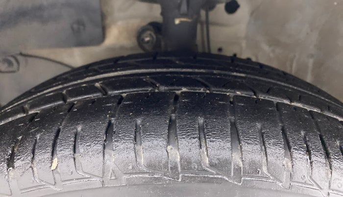 2015 Honda Amaze 1.2L I-VTEC S, Petrol, Manual, 85,862 km, Left Front Tyre Tread