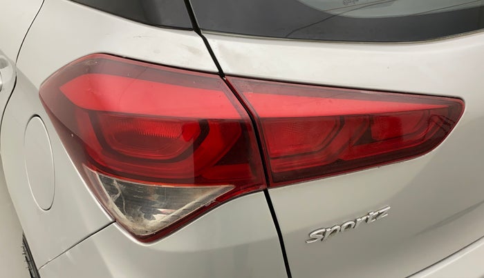 2017 Hyundai Elite i20 SPORTZ 1.2, Petrol, Manual, 73,928 km, Left tail light - Minor damage