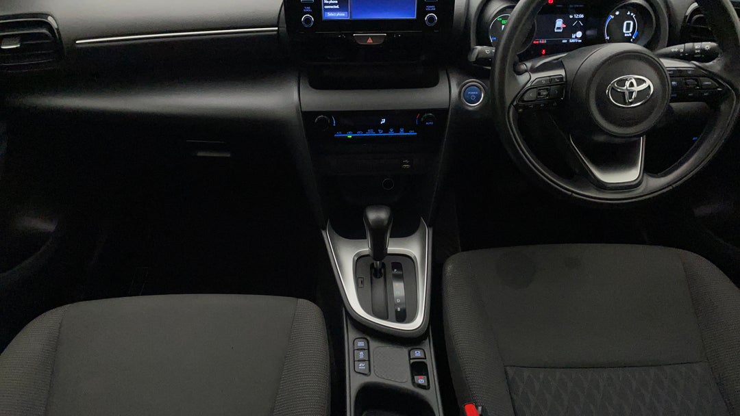 2023 Toyota Yaris Cross Gx Hybrid, Automatic, 52073 km, Center Console