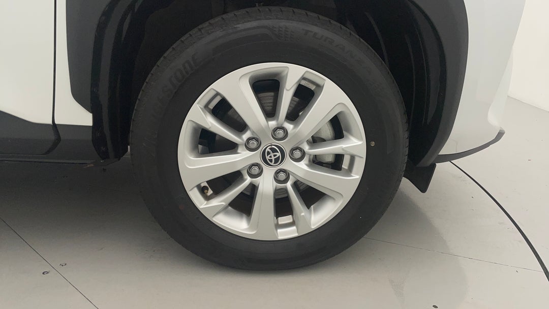 2023 Toyota Yaris Cross Gx Hybrid, Automatic, 52073 km, Right Front Wheel