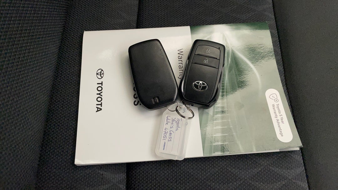 2023 Toyota Yaris Cross Gx Hybrid, Automatic, 52073 km, Key Close-up