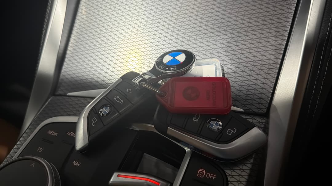 2023 BMW 2 30i M Sport, Automatic, 21605 km, Key Close-up