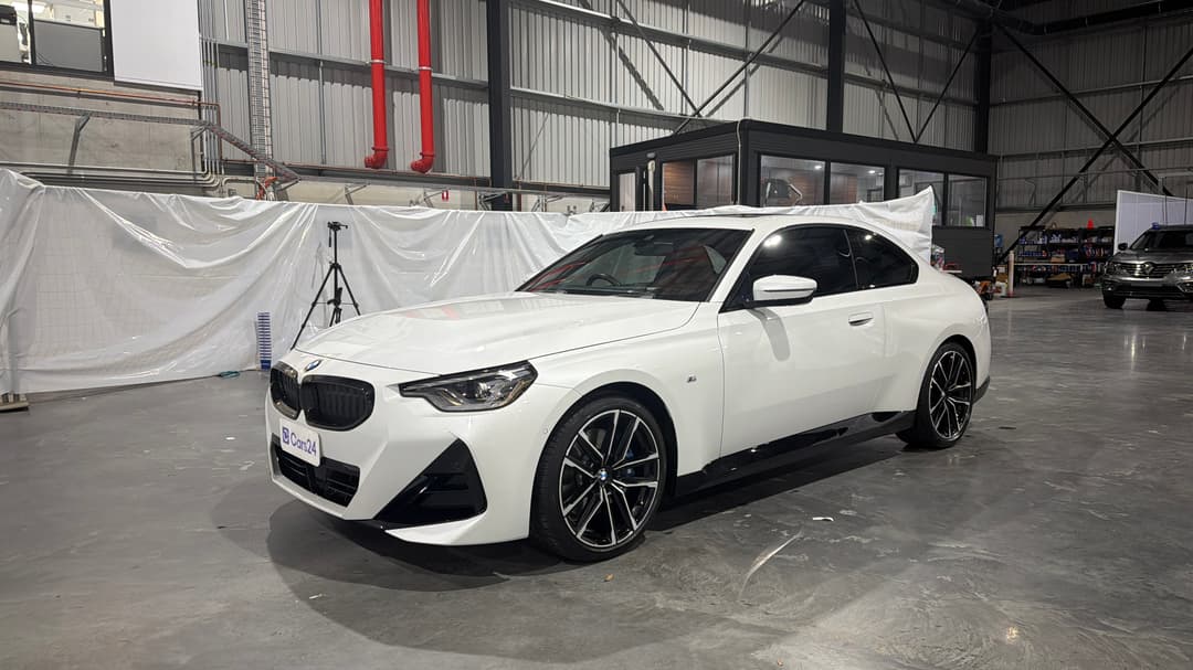 2023 BMW 2 30i M Sport, Automatic, 21605 km, Left Front Diagonal (45- Degree) View