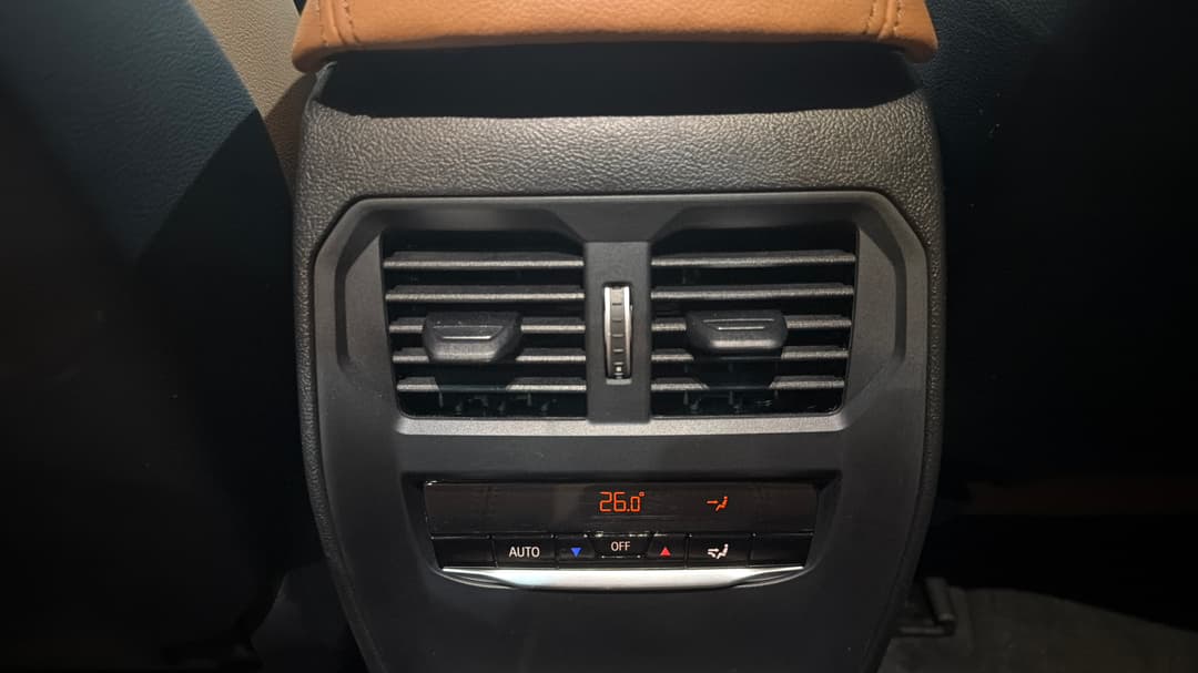 2023 BMW 2 30i M Sport, Automatic, 21605 km, Rear A/C Vent