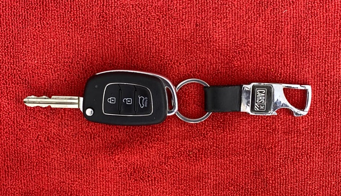 2017 Hyundai Elite i20 ASTA 1.2, Petrol, Manual, 18,327 km, Key Close Up