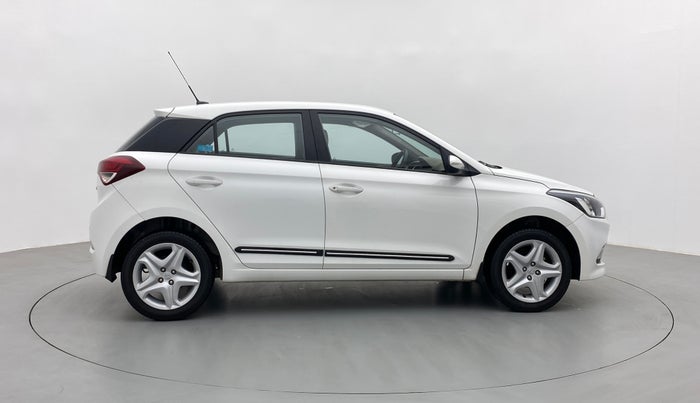 2017 Hyundai Elite i20 ASTA 1.2, Petrol, Manual, 18,327 km, Right Side View