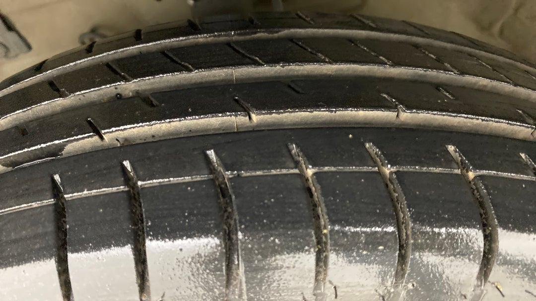 Left Front Tyre Tread