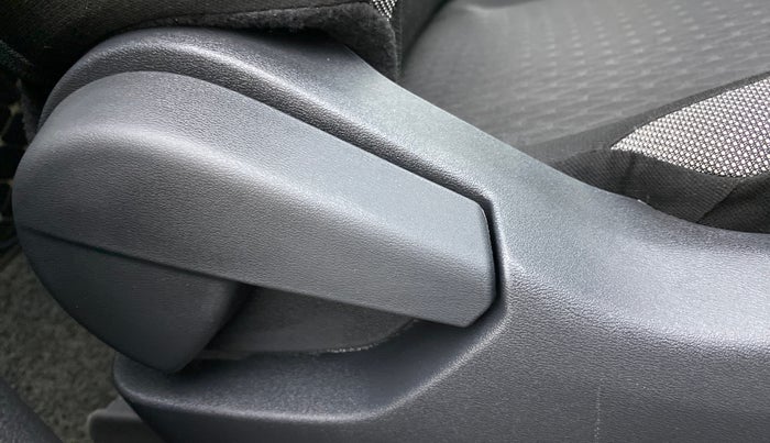 2021 Nissan MAGNITE XE, Petrol, Manual, 4,817 km, Driver Side Adjustment Panel