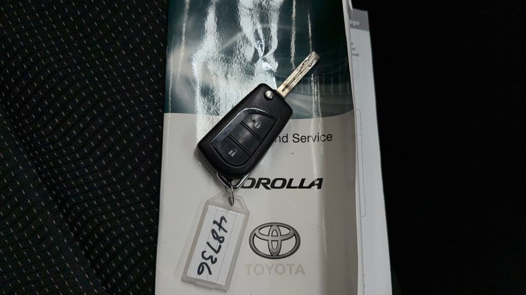 2015 Toyota Corolla Ascent, Automatic, 173680 km, Key Close-up