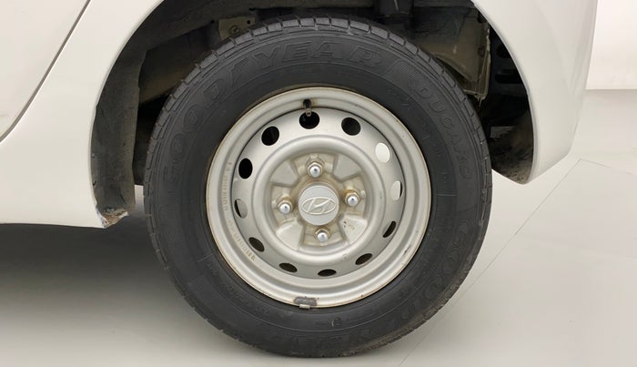 2012 Hyundai Eon D-LITE, Petrol, Manual, 33,961 km, Left Rear Wheel