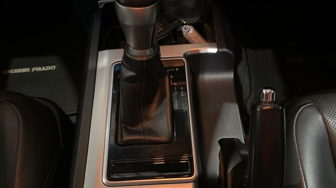 2019 Toyota Landcruiser Prado Gxl (4x4), Automatic, 82175 km, Gear Lever 