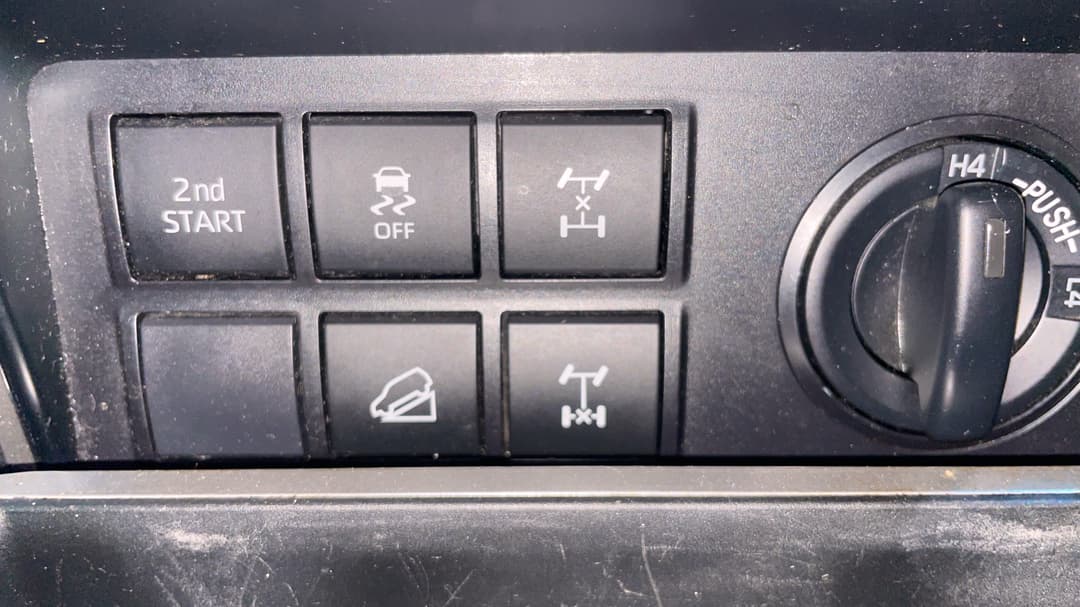 2019 Toyota Landcruiser Prado Gxl (4x4), Automatic, 82175 km, Utility Switches/Buttons