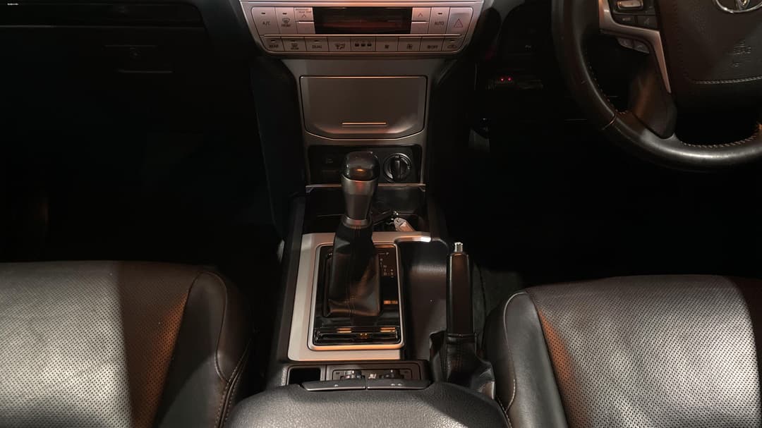 2019 Toyota Landcruiser Prado Gxl (4x4), Automatic, 82175 km, Center Console
