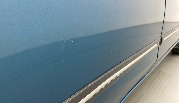 2018 Nissan Micra XL (O) CVT, Petrol, Automatic, 1,03,755 km, Right rear door - Minor scratches