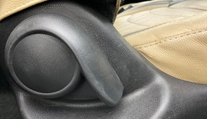 2018 Nissan Micra XL (O) CVT, Petrol, Automatic, 1,03,755 km, Driver Side Adjustment Panel