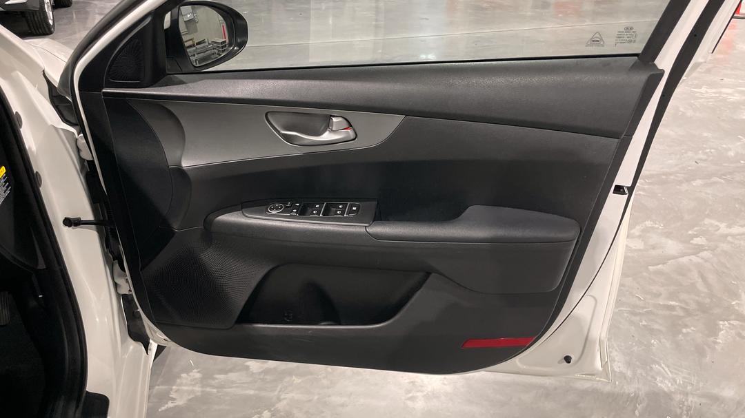2021 Kia Cerato Sport, Automatic, 103738 km, Speaker View