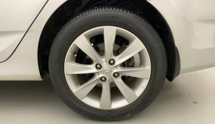 2013 Hyundai Verna FLUIDIC 1.6 VTVT SX, Petrol, Manual, 55,743 km, Left Rear Wheel