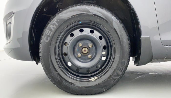 2017 Maruti Swift VXI D, Petrol, Manual, 28,030 km, Left Front Wheel