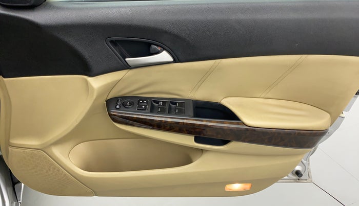 2011 Honda Accord 2.4 AT I VTEC, Petrol, Automatic, 31,274 km, Driver Side Door Panels Control