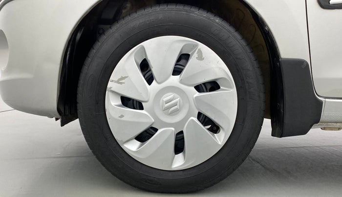 2016 Maruti Celerio VXI CNG D, CNG, Manual, 60,637 km, Left Front Wheel