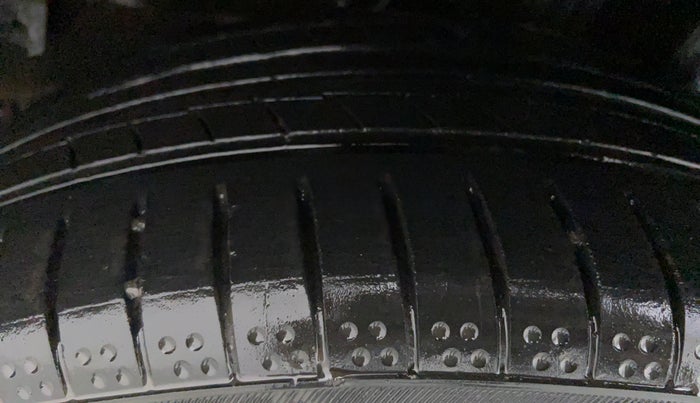 2017 Honda City VX MT PETROL, Petrol, Manual, 42,257 km, Right Rear Tyre Tread