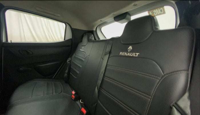 2016 Renault Kwid RXT 0.8, Petrol, Manual, 28,558 km, Right Side Rear Door Cabin