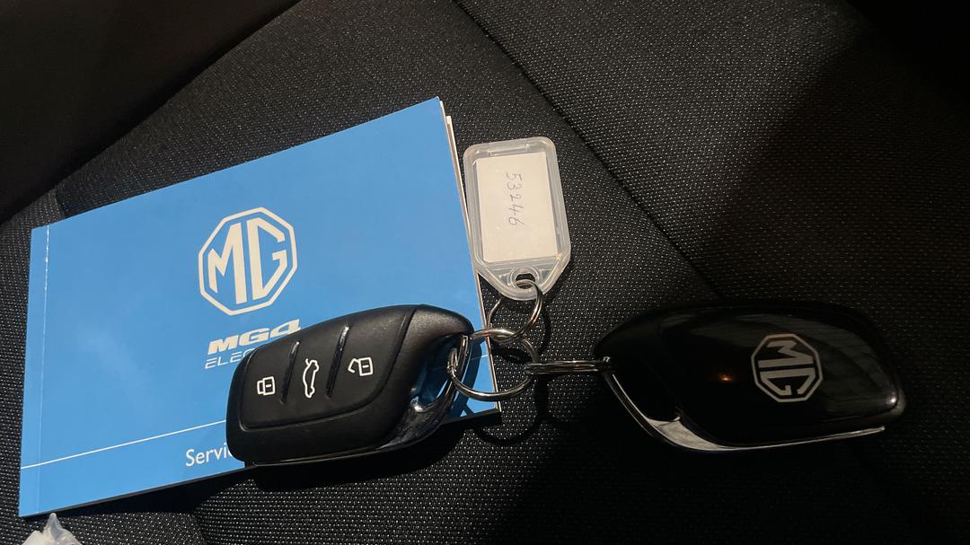 2023 MG Mg4 Essence 64, Automatic, 9826 km, Key Close-up