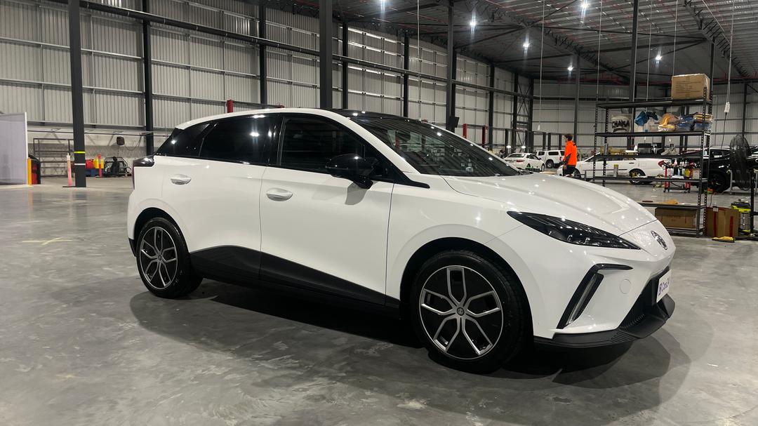2023 MG Mg4 Essence 64, Automatic, 9826 km, Right Front Diagonal (45- Degree) View
