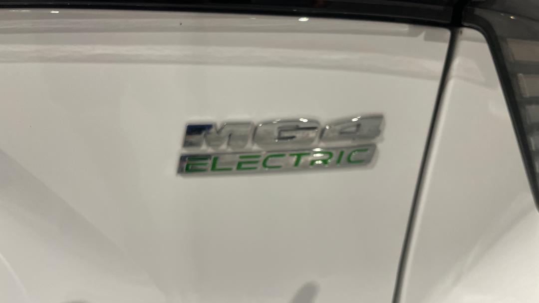 2023 MG Mg4 Essence 64, Automatic, 9826 km, Badge (Boot Right Side)