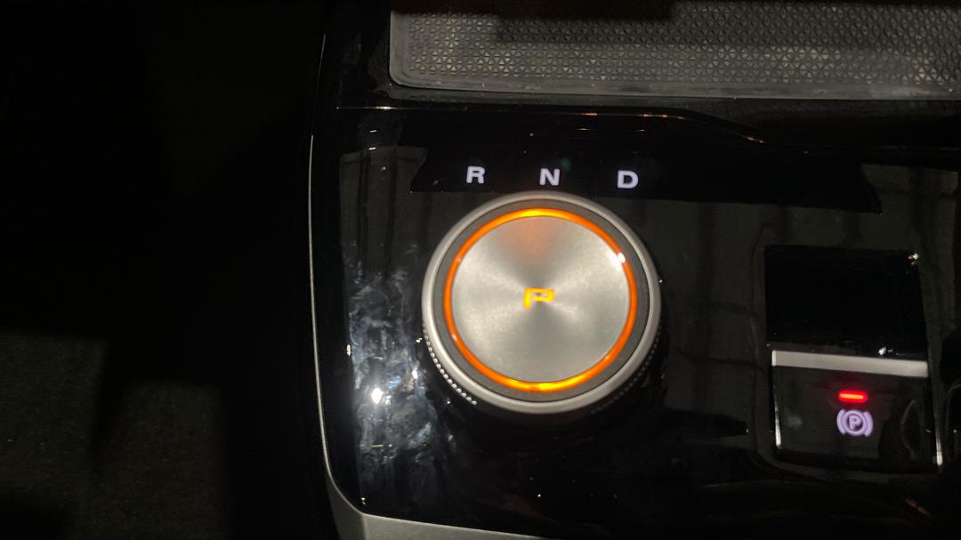 2023 MG Mg4 Essence 64, Automatic, 9826 km, Gear Lever 