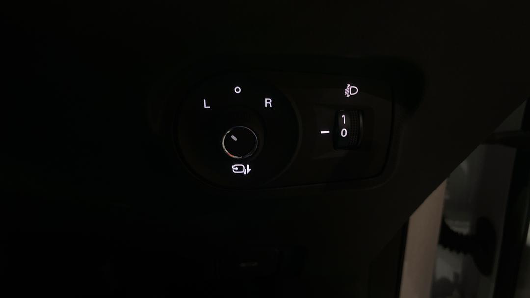 2023 MG Mg4 Essence 64, Automatic, 9826 km, Utility Switches/Buttons