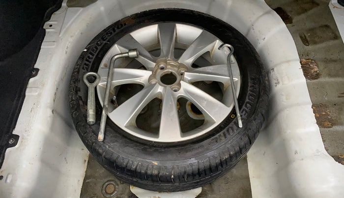 2012 Hyundai Verna FLUIDIC 1.6 VTVT SX, Petrol, Manual, 85,385 km, Spare Tyre