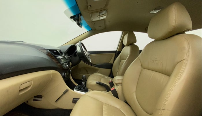 2012 Hyundai Verna FLUIDIC 1.6 VTVT SX, Petrol, Manual, 85,385 km, Right Side Front Door Cabin