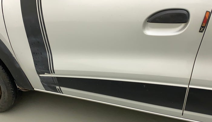 2020 Renault Kwid NEOTECH RXL 0.8, Petrol, Manual, 10,491 km, Front passenger door - Graphic sticker