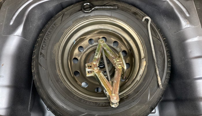 2015 Hyundai i10 MAGNA 1.1, Petrol, Manual, 67,527 km, Dicky (Boot door) - Tool missing