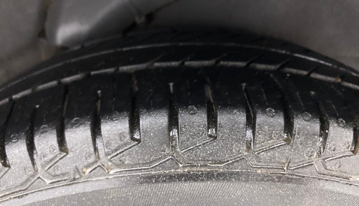 2015 Hyundai i10 MAGNA 1.1, Petrol, Manual, 67,527 km, Left Rear Tyre Tread