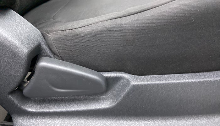 2016 Renault Kwid RXT, Petrol, Manual, 30,000 km, Driver Side Adjustment Panel