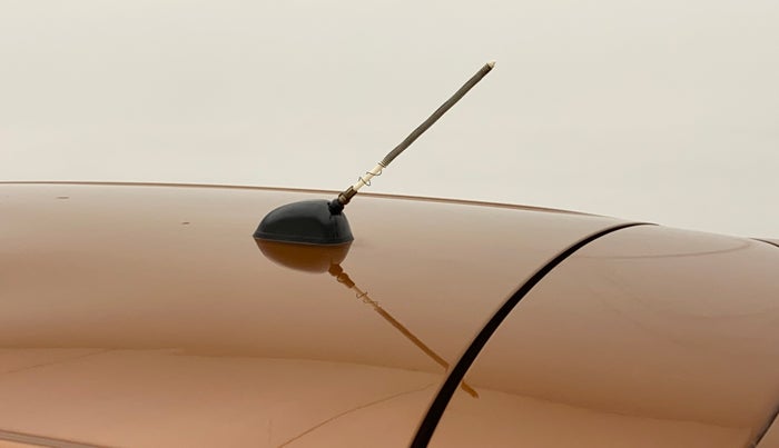 2015 Maruti Baleno DELTA PETROL 1.2, Petrol, Manual, 68,675 km, Roof - Antenna has minor damage
