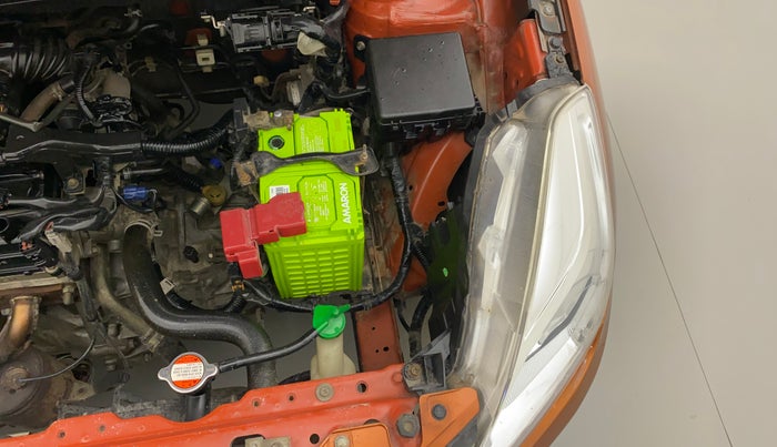 2015 Maruti Baleno DELTA PETROL 1.2, Petrol, Manual, 68,675 km, Left headlight - Clamp has minor damage