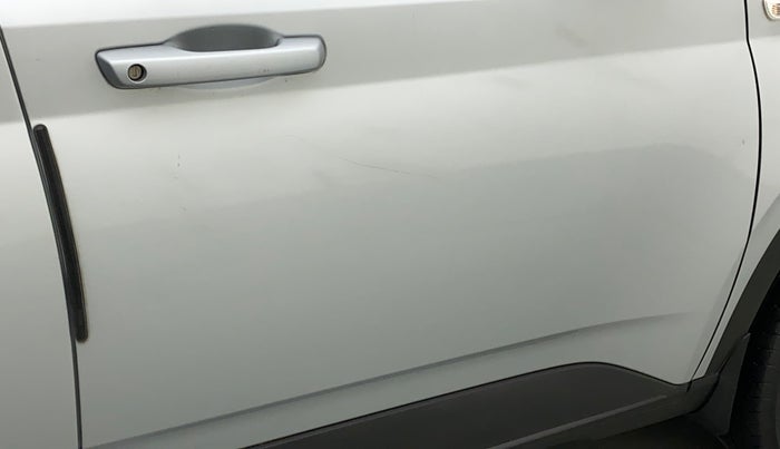 2020 Hyundai VENUE S 1.2, Petrol, Manual, 37,738 km, Driver-side door - Minor scratches