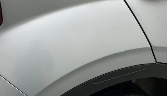 2020 Hyundai VENUE S 1.2, Petrol, Manual, 37,738 km, Right quarter panel - Slightly dented
