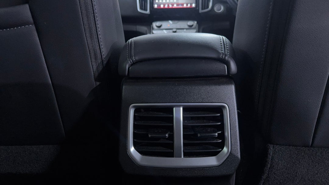 2020 GWM Ute Cannon-l (4x4), Automatic, 75597 km, Rear A/C Vent