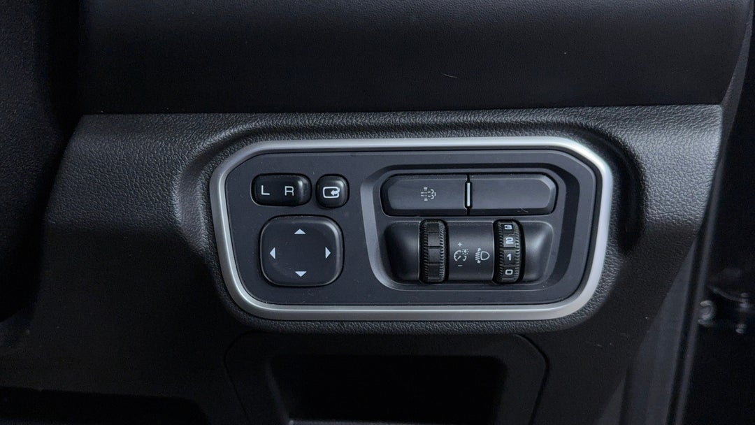 2020 GWM Ute Cannon-l (4x4), Automatic, 75597 km, Utility Switches/Buttons