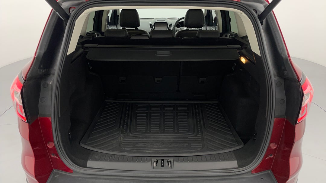 2016 Ford Escape Titanium (awd), Automatic, 58583 km, Boot Inside View