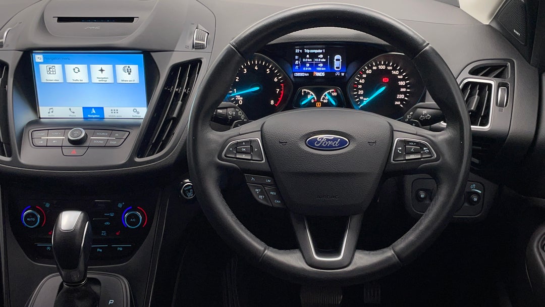 2016 Ford Escape Titanium (awd), Automatic, 58583 km, Steering Wheel Close-up