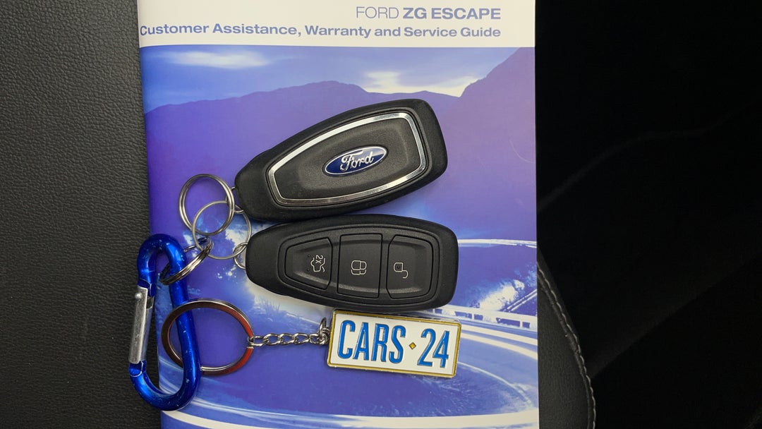 2016 Ford Escape Titanium (awd), Automatic, 58583 km, Key Close-up